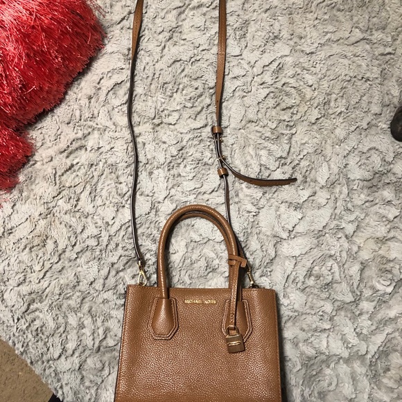 Michael Kors Mercer Brown Pebbled Leather Bag - Picture 3 of 5